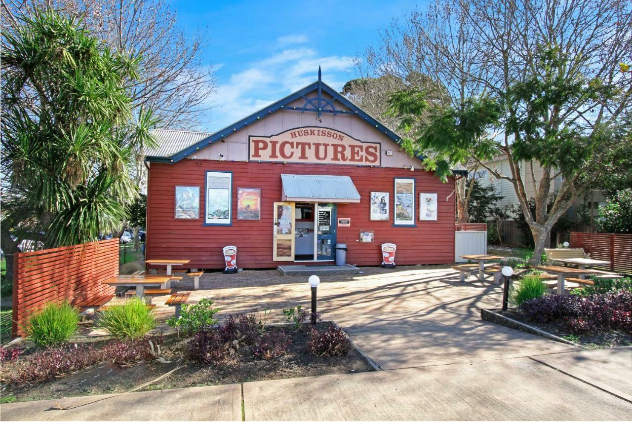 Jervis Bay Waterfront Villa วินเซนเทีย ภายนอก รูปภาพ